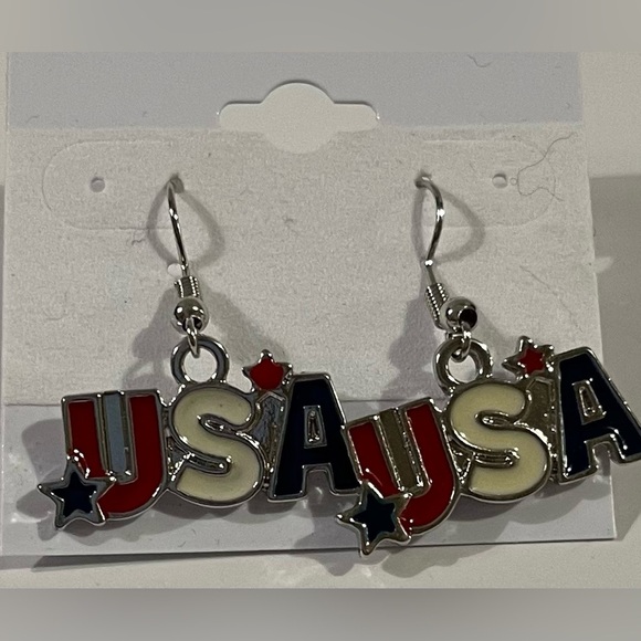 NEW Patriotic USA Dangle Earrings - Picture 1 of 2